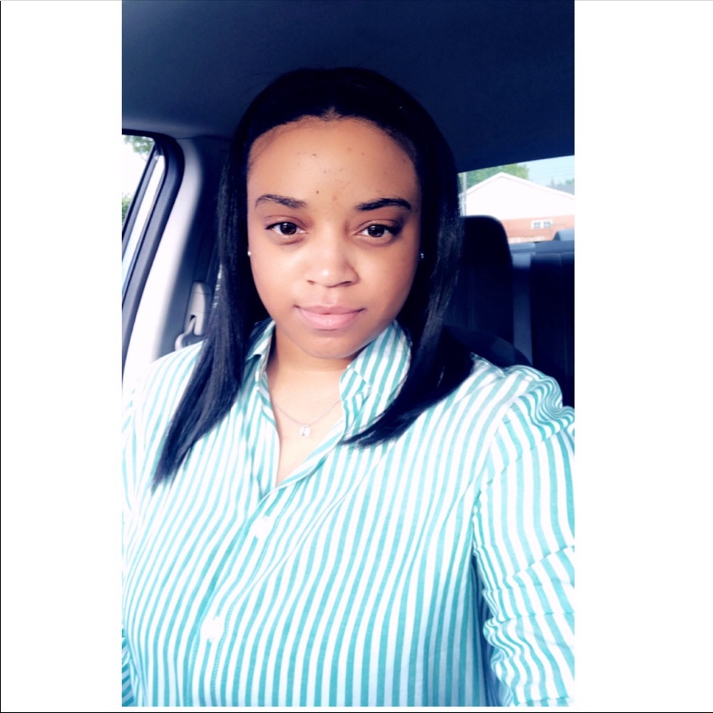 Meet your Posher, Dalisha